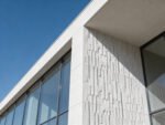 2/212 Tyra Beton Falburkolat – Fehér Struktúra