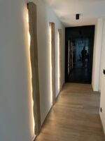 Beige szélezetlen beton deszka dekor